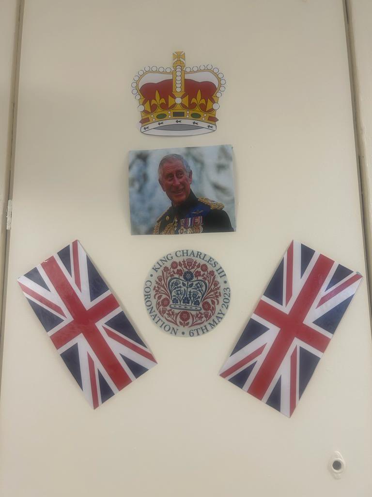 All ready for the Coronation on Ward16 <a href="/EmmaKevill125/">Kevill125</a> <a href="/DNDTeam_Surgery/">Lisa Elliott</a> <a href="/louisegracie123/">Louise Gracie</a>