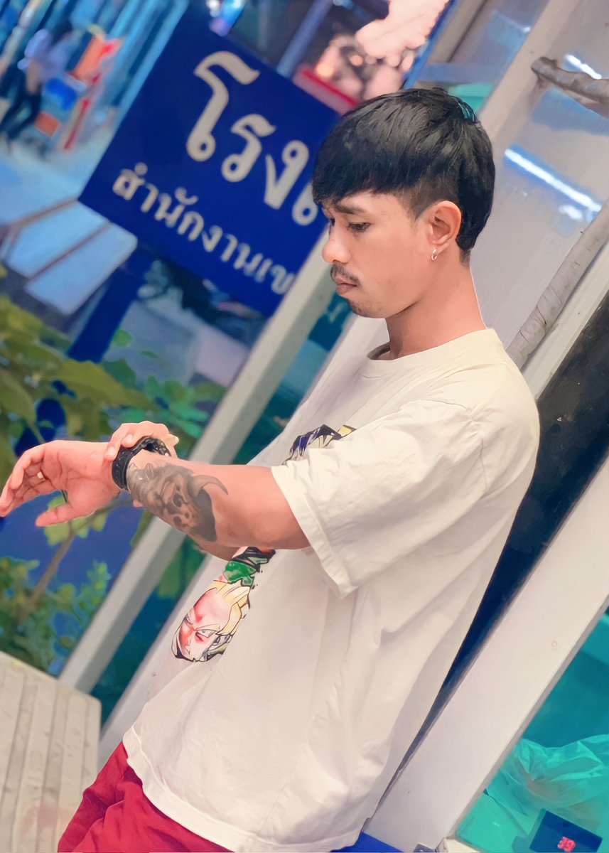 kvs08848889's tweet photo. บางสถานะก็เลือนลางเกินกว่าจะหาคำมาอธิบายได้ 🥺😔 #กระบี่ #กระบี่นัดเจอ #เขาพนม #วัยรุ่นสักลาย #วัยรุ่นกระบี่ #เด็กใต้ #เหงาหรือเงี่ยน https://t.co/r7v35waDaS