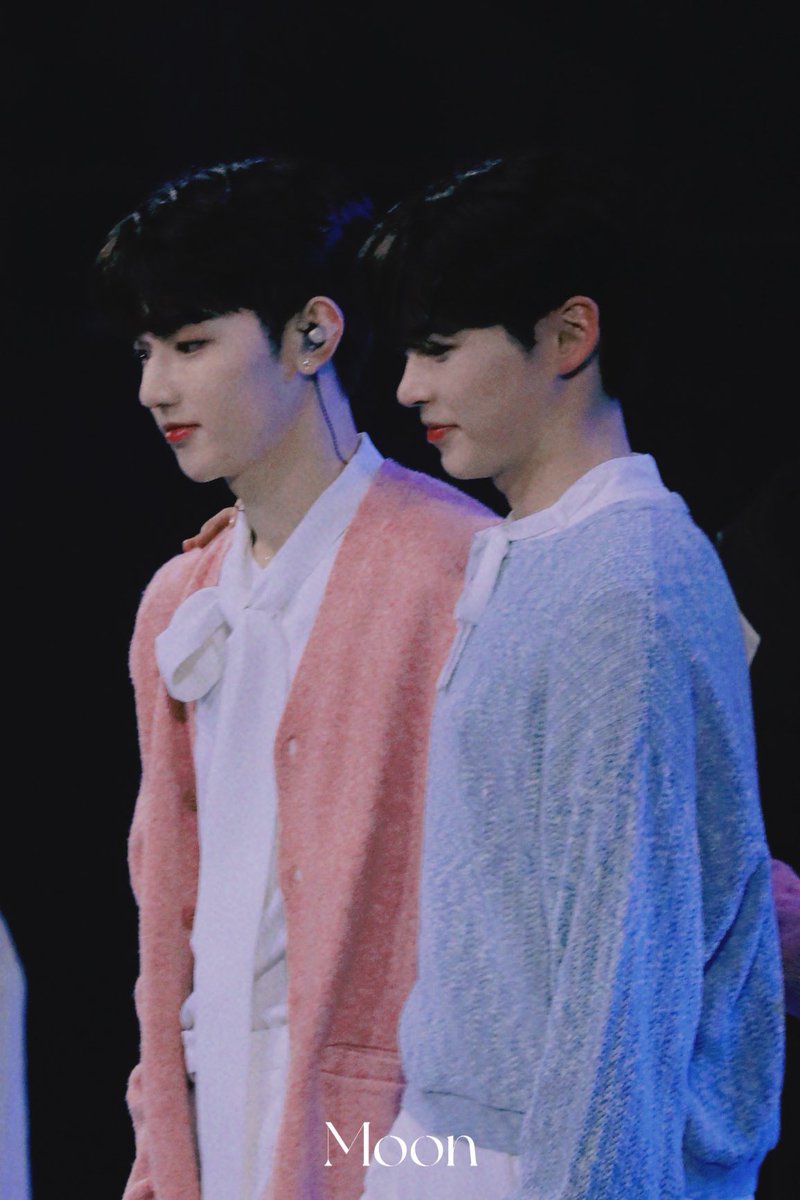 vkookcoty's tweet photo. taekook 🤝 haobin https://t.co/BmpDJhkLQ4