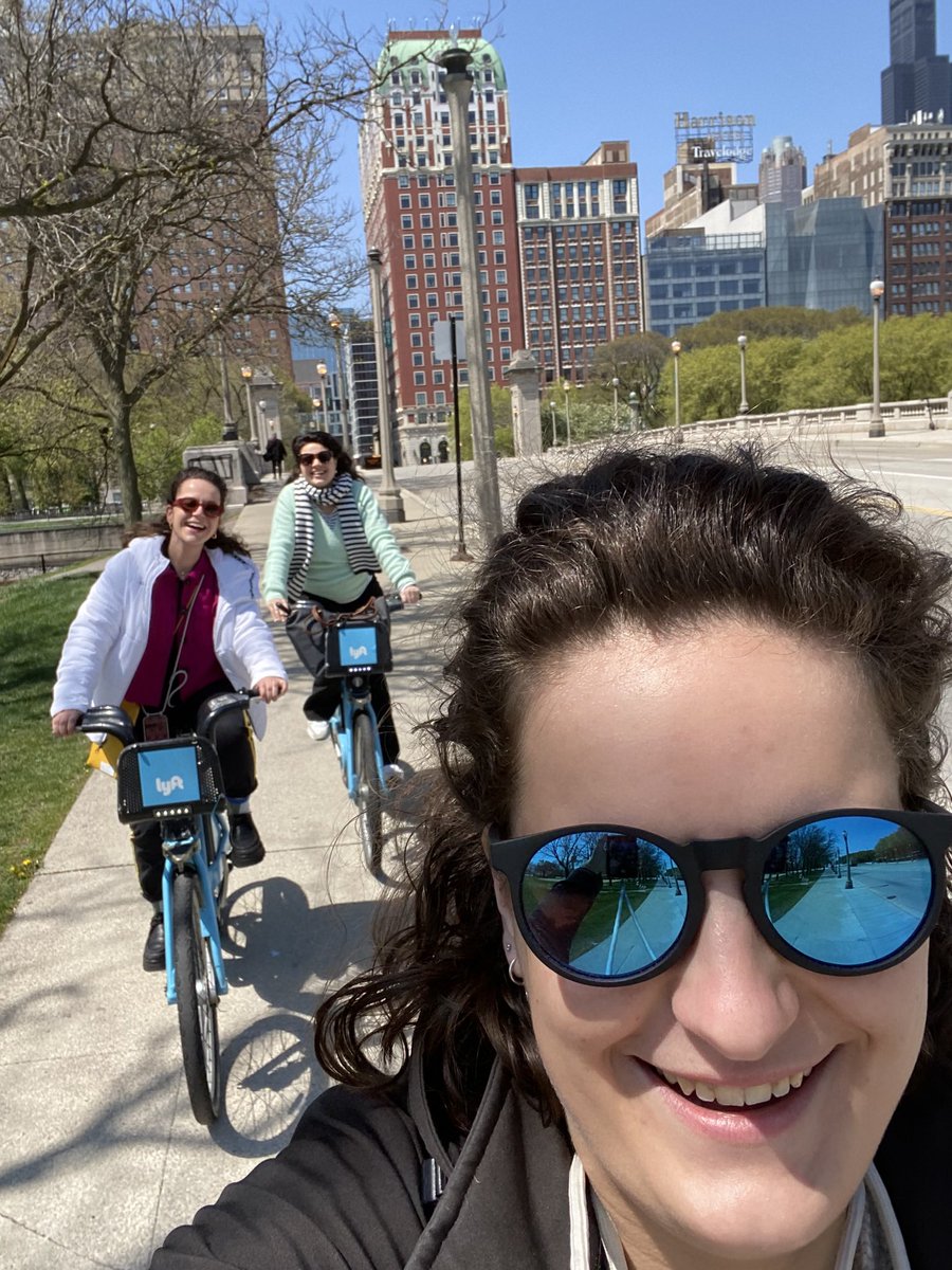 Important preparations for our presentations at #DDW2023 ☀️