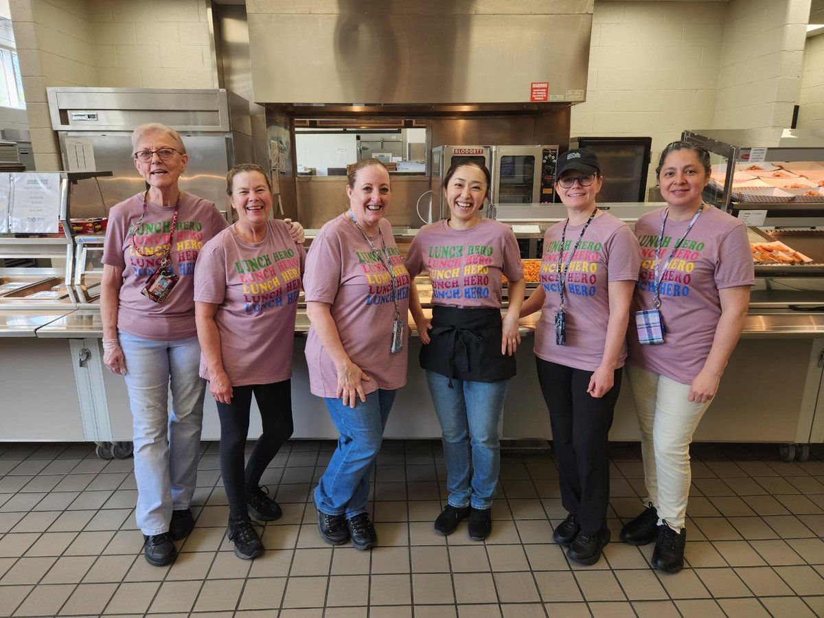 WLCSDFoodSrvc's tweet photo. Filling up your feed with all these amazing hero’s today!! @WalnutCreekMS @CommerceElem @WalledLkSchools https://t.co/6y2iUtC2GJ