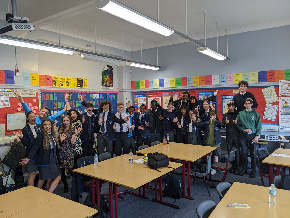 MusicHolyrood's tweet photo. Congratulations and well done to our amazing Advanced Higher class of 2023!!! Words can't say how much we'll miss you...take care of yourselves and go and show the world who you are! Proud to know you all, best wishes for your future, from all of your music teachers 🫶🏼🫶🏼🫶🏼 https://t.co/IFuXyXzoZ2