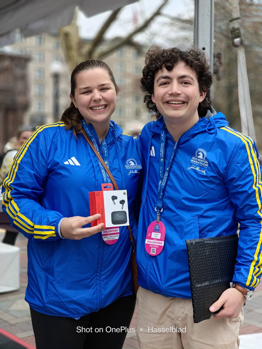 We would like to extend our heartfelt gratitude to the committed volunteers who made the 127th Boston Marathon a success. We sincerely hope to have the pleasure of working with you again next year! #ShotOnOnePlus.