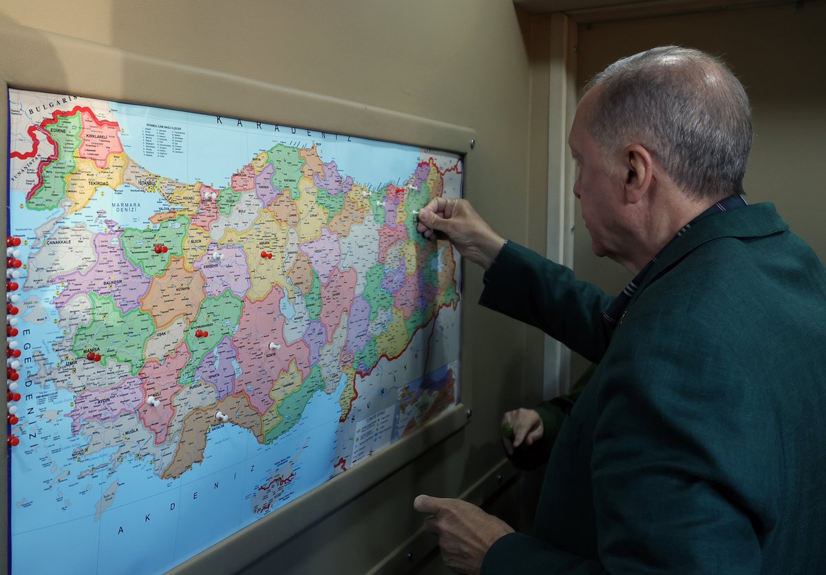 Millî iradenin yıkılmaz kalesi Erzurum. Teşekkürler Erzurum! 🇹🇷