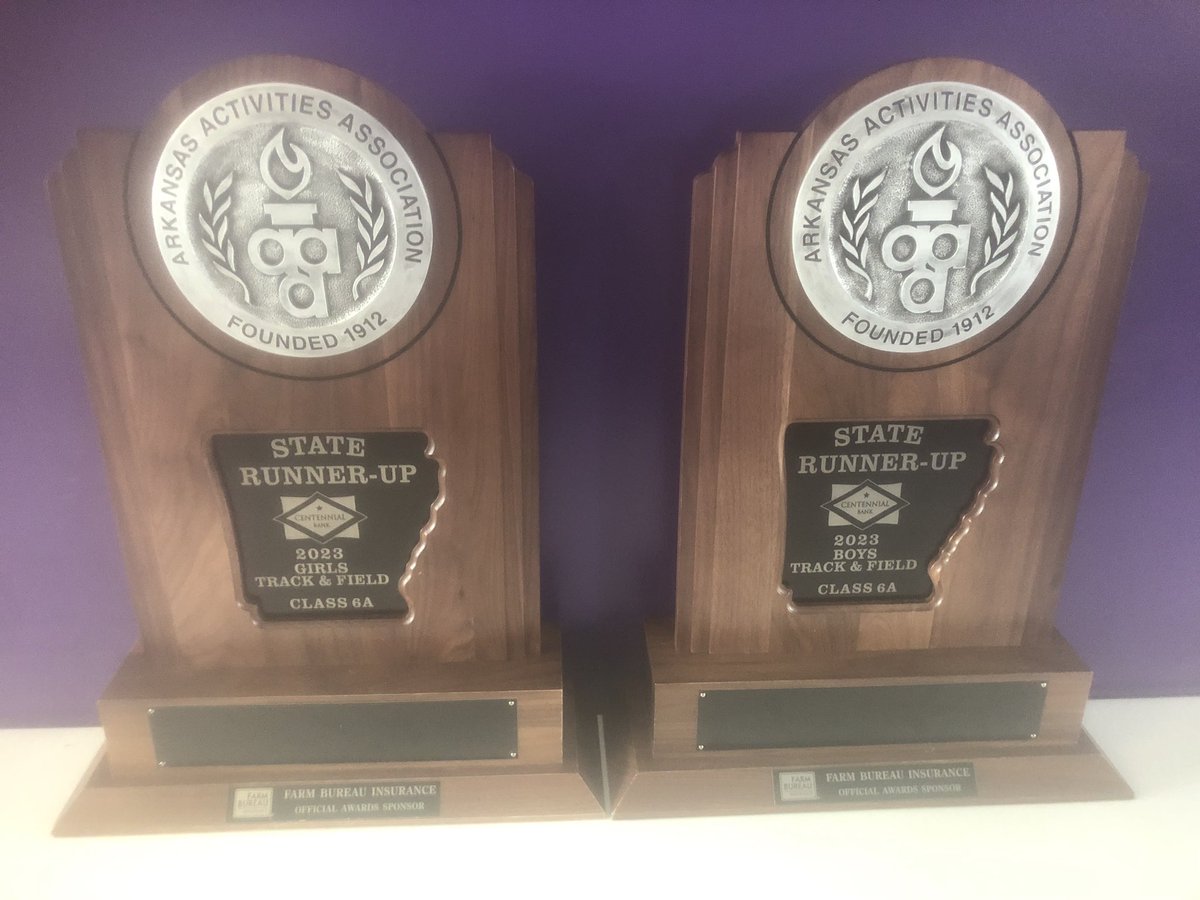 FayBulldogsTF's tweet photo. Proud of our track season overcoming injuries and weather all year. Both teams winning State Runner Up!!! https://t.co/3Mk6cPiKcH