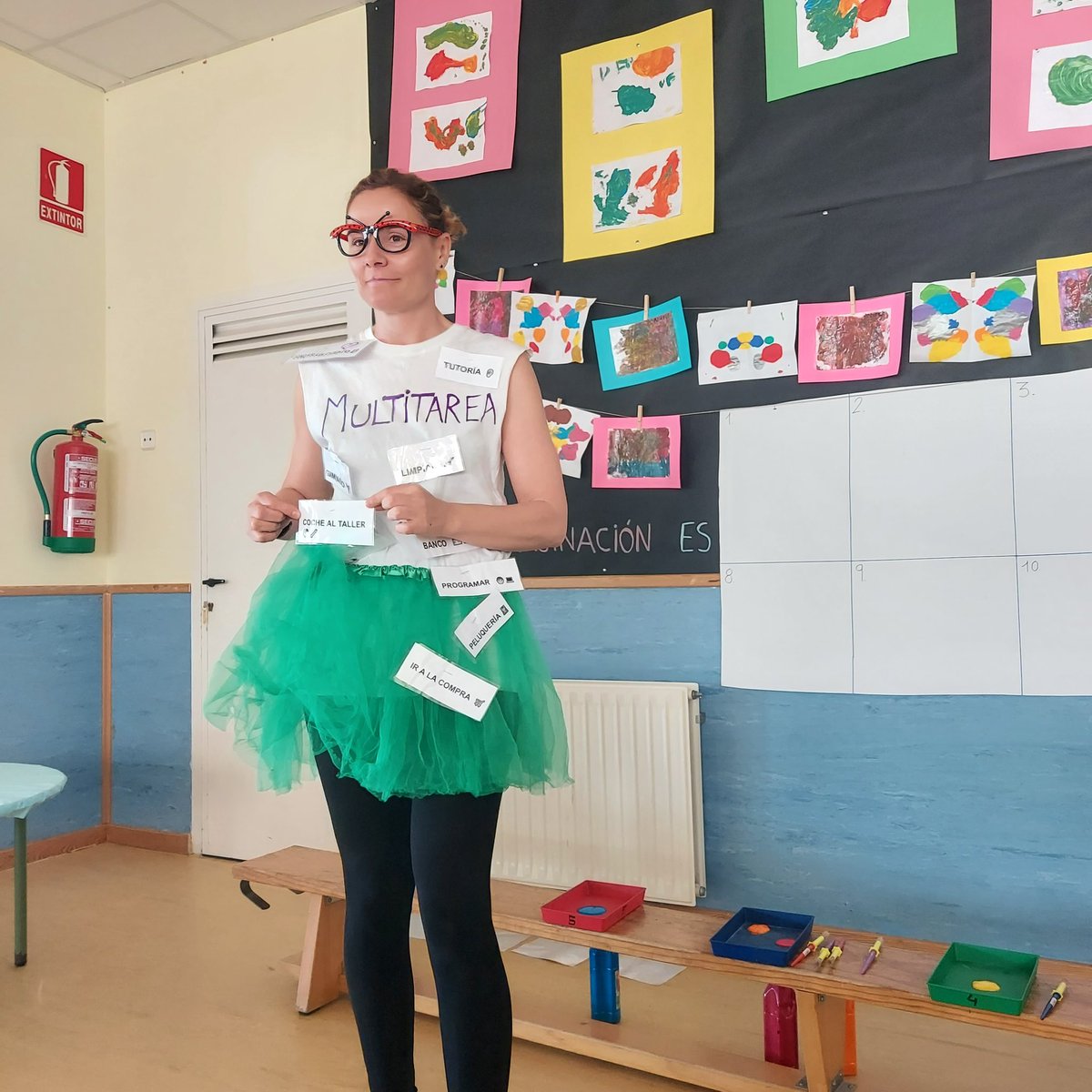 Hoy, los profes hemos disfrutado con nuestra compa <a href="/estherte9/">Esther</a> 
Además de una gran profe, también es una gran cuentacuentos.
¡Gracias Esther!
Y así acabamos con la genial semana del libro llena de creatividad organizada por <a href="/naftalinaflus/">Natalia mendez</a>
👏👏👏👏👏👏👏👏