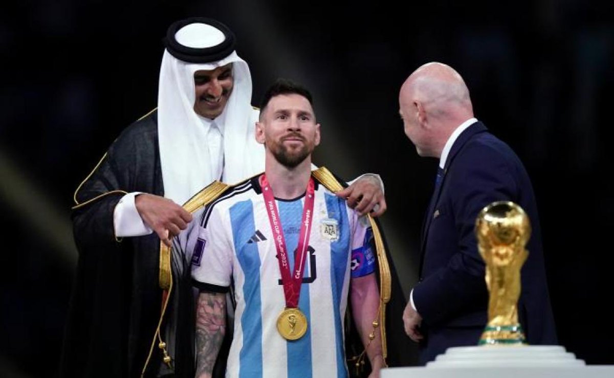 llaneza_gary's tweet photo. qué le debe messi a qatar?? https://t.co/bByhKlTnjs