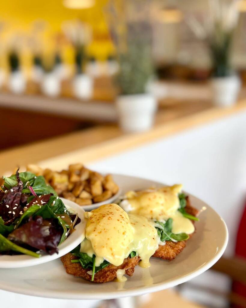 Imagine starting your day off right with a mouthwatering Vienna Schnitzel! Nothing beats the perfect crunch and savoury flavor of this classic.

In honour of Vienna Restaurant!
Pork Schnitzel topped with sautéed baby spinach and Swiss cheese, covered wit… instagr.am/p/Cr3cEecudeY/