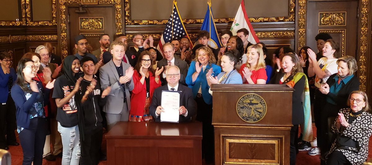 RepLFrederick's tweet image. So excited to be part of this work and be at the #DemocracyForThePeople Act bill signing. Huge shout out to chief authors @emmagreenman and @LizBoldonMN for their amazing work, it's a privilege to work with you both! #mnleg #CoronaClass
