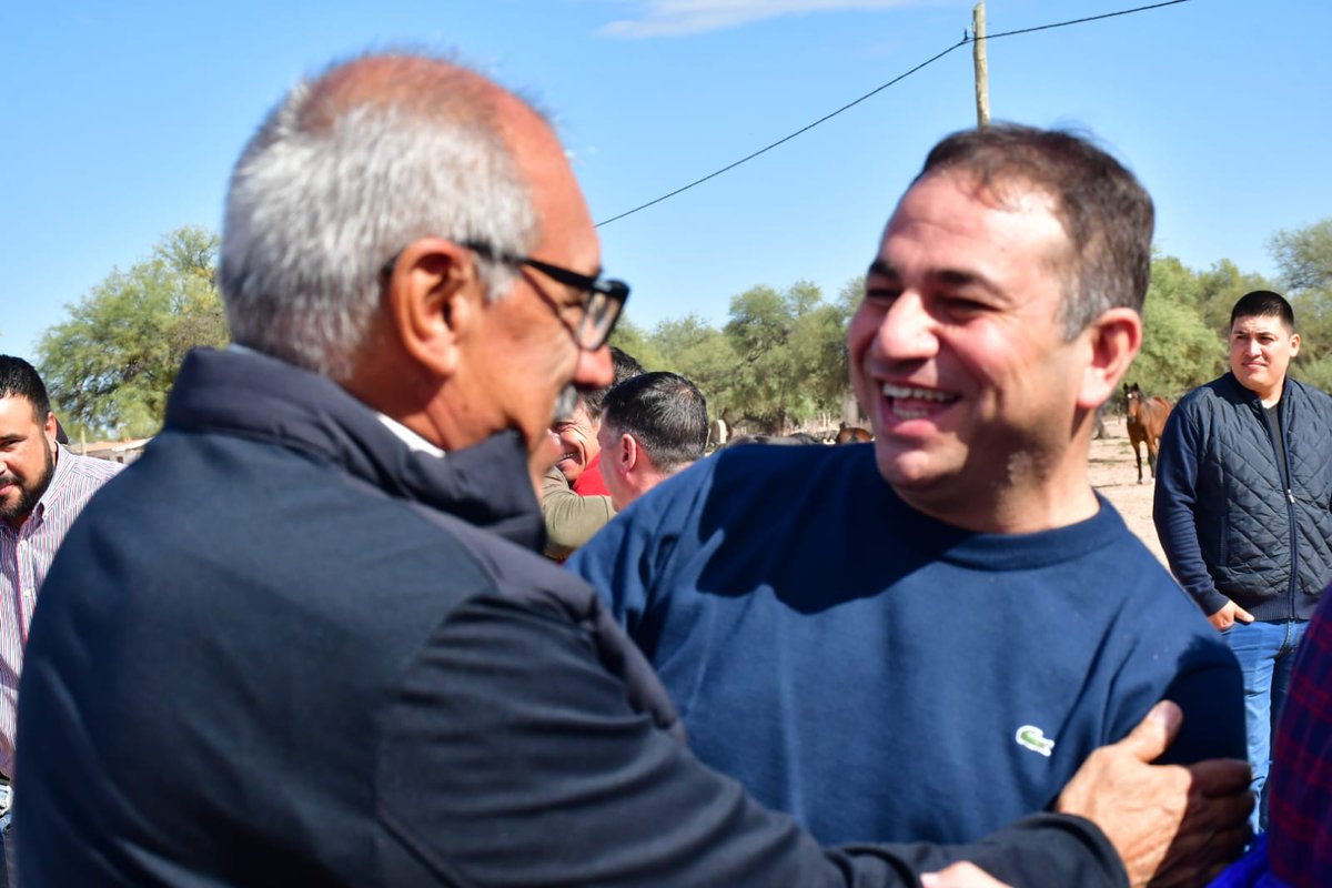 AdolfoScaglioni's tweet photo. 💡En una emotiva visita por el Departamento General Belgrano, junto a su intendente Carlos Romero y los directivos de #Edelar; @jeroquintela y Carlos Gianello, constatamos la ejecución de importantes obras de electrificación rural.⤵️ https://t.co/MnG8JiQiBJ