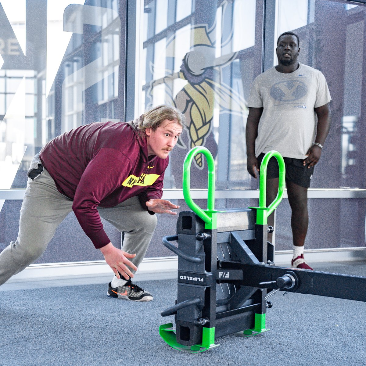 TheFlipSled's tweet photo. Eyes on the prize! 👀 💪 

Maximize your linemen's potential with the FlipSled - the ultimate training tool for offensive linemen. Train double teams, team work, and power!  #offensiveline #footballcoaching #FlipSled #Football @jmschmitz1999 @Sinclair_73 https://t.co/vxL3TSDOo7