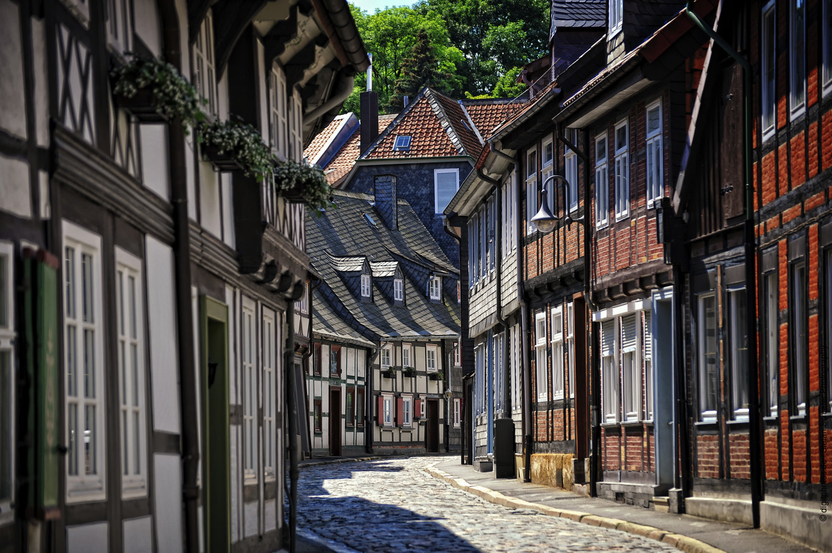 VisitGermanyUK's tweet photo. How about a short break in Hannover? And, if you stay a little longer you could also visit the following amazing places:
📍Celle
📍Wolfsburg-Autostadt
📍Hildesheim
📍Goslar
From Hannover, which nearby locations would you recommend?
#staylonger #sustainability #49EuroTicket https://t.co/KhVBmu7asg
