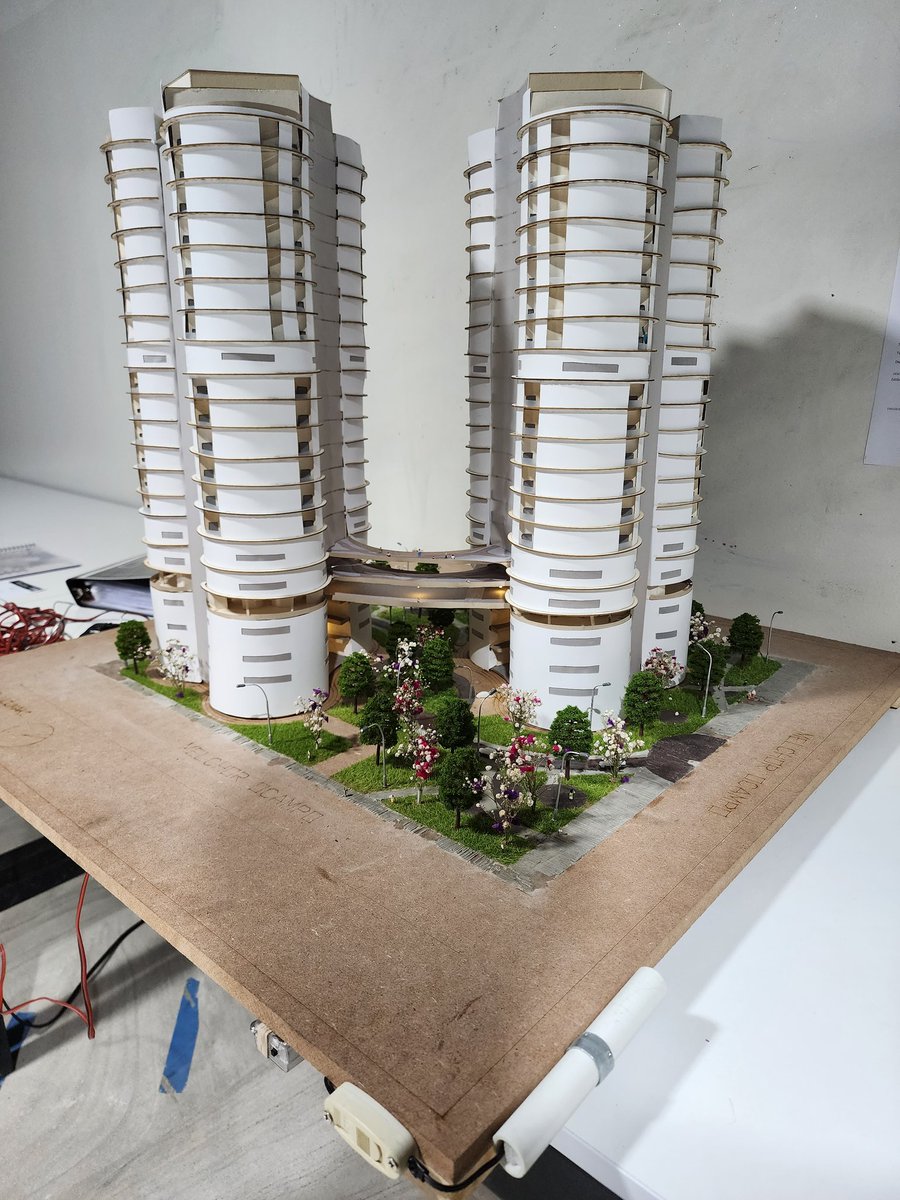 expoartcom's tweet photo. Algunos proyectos de los estudiantes de Arquitectura 🏘🏢 https://t.co/kcAAF1g7D2