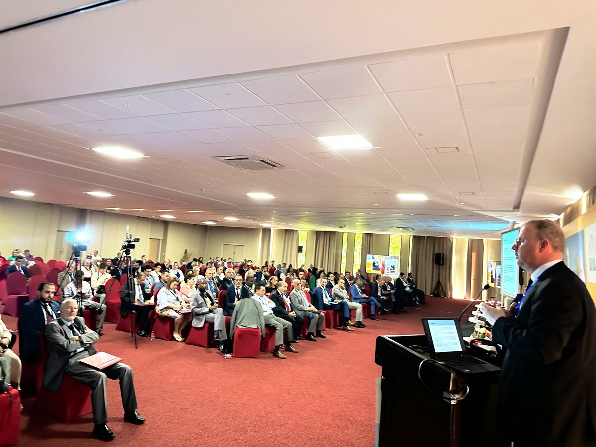 henrotte's tweet photo. Nouveau plaidoyer pour le droit collaboratif dans le cadre du séminaire sur le thème « Le droit et l’avocat levier des investissement », organisé par l’ @UnionIntAvocats en collaboration avec le Barreau de Marrakech.
#UIAMarrakech https://t.co/HkIn13OTNh