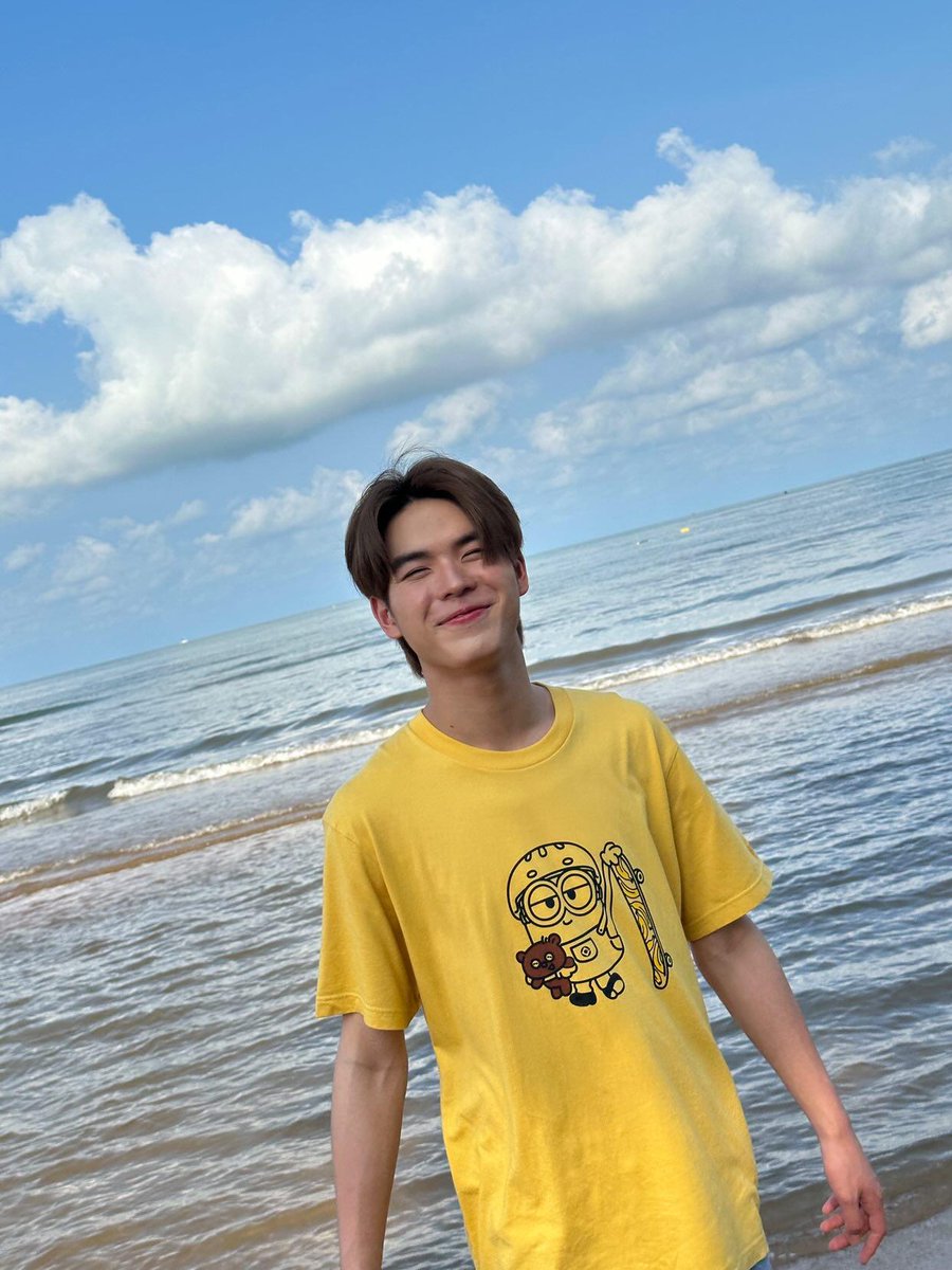 PKrittanun's tweet photo. บานาน่าาาา โบ๊ท. #PingKrittanun https://t.co/OvCrO00Ly1