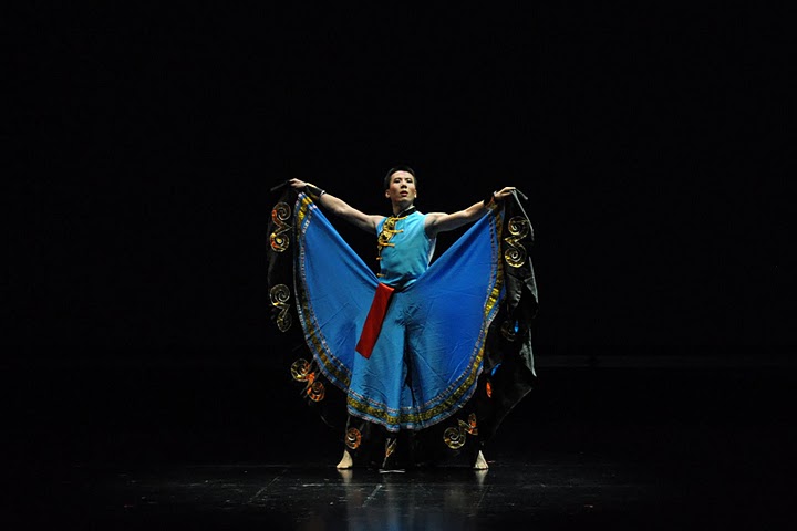 pekinginottawa's tweet photo. This is the fifth of our posts highlighting the artists performing at the CelebrAsian Dance 2023 event on Sun, May 21 at 2pm at the @artscourt Theatre. https://t.co/zQOpmLPULk