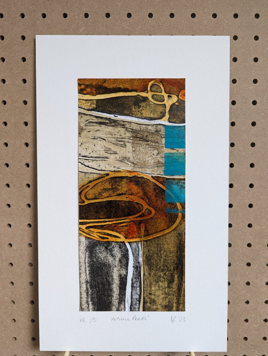 DFergusonArtist's tweet photo. New prints available on my Etsy shop today. Grab yourself an original handmade collagraph print inspired by the Peak District.  
https://t.co/PoUw8VXbI9

#artforsale #peakdistrict #printmaking https://t.co/eqzhCNF0U6