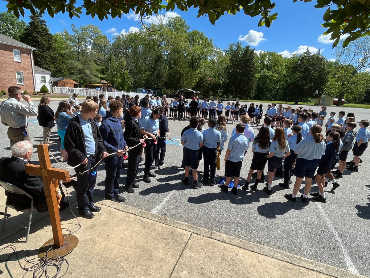 St. Mary's Bryantown (@smb_school) on Twitter photo It was a beautiful morning to honor Mother Mary at our May crowning ceremony. We followed it up with a living rosary with the help of the Knights of Columbus. What a great start to our final Faith-filled Friday. <a href="/ADWCathSchools/">ADW Catholic Schools - Escuelas Católicas</a> It was a beautiful morning to honor Mother Mary at our May crowning ceremony. We followed it up with a living rosary with the help of the Knights of Columbus. What a great start to our final Faith-filled Friday. <a href="/ADWCathSchools/">ADW Catholic Schools - Escuelas Católicas</a>