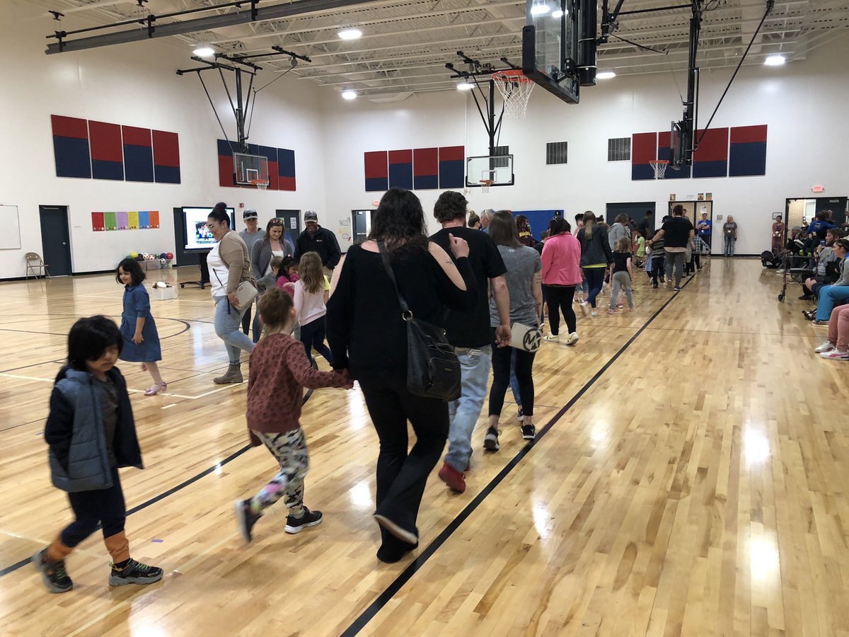 Halversontweets's tweet photo. Halverson Kindergarten Informance
Halverson kindergarten students and families were invited to participate in music activities with their student. Halverson students and families are amazing.  Thank you Miss Hamvas @AlbertLeaSchool #Halversonrocks https://t.co/fj8d3FMxfh
