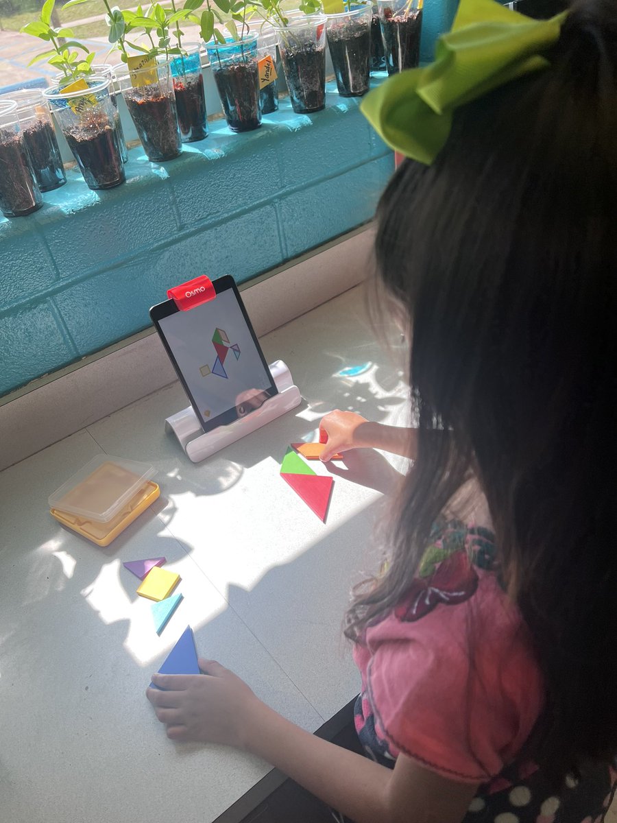 avila6788's tweet photo. Best teacher 👩‍🏫 a appreciation gift. They no longer need me for fun zone. Start up and clean up if so smooth!! 

@ZundyElementary 
#zundykidsdeserveit https://t.co/rIaRqeLDZe