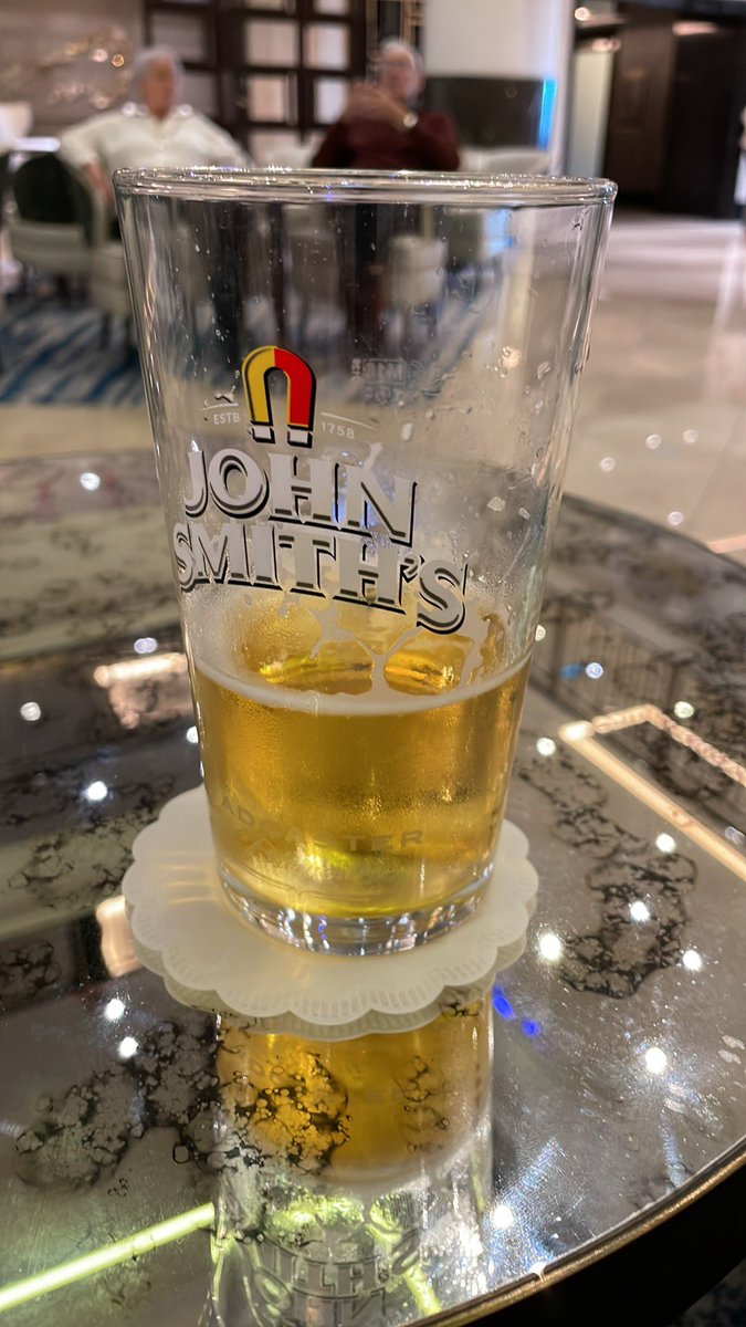 RobinClough's tweet photo. @pandocruises Pint of Peroni in a John Smiths glass. Straight red. https://t.co/p82G8VUqrr