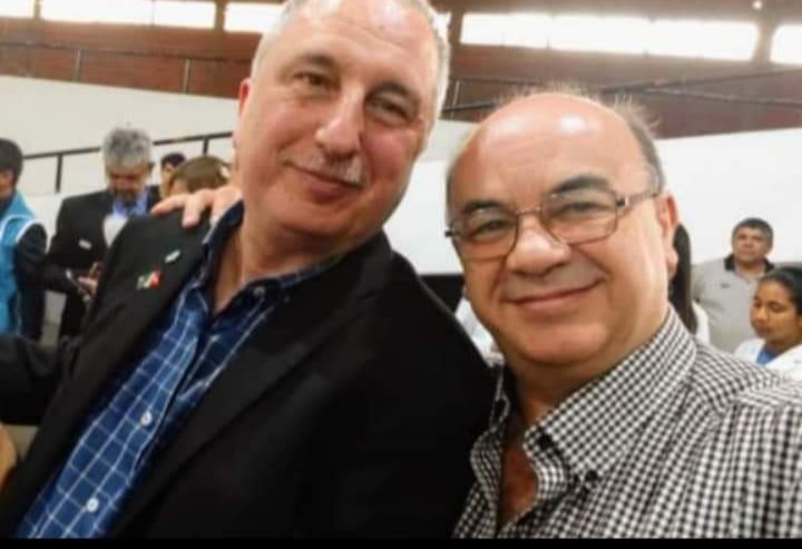 Este domingo volvemos a tener el derecho a elegir la conducción política provincial. Vamos con fuerza a continuar trabajando para lograr los sueños a través del Gobierno del Frente Renovador de la Concordia . Vamos a triunfar..!!