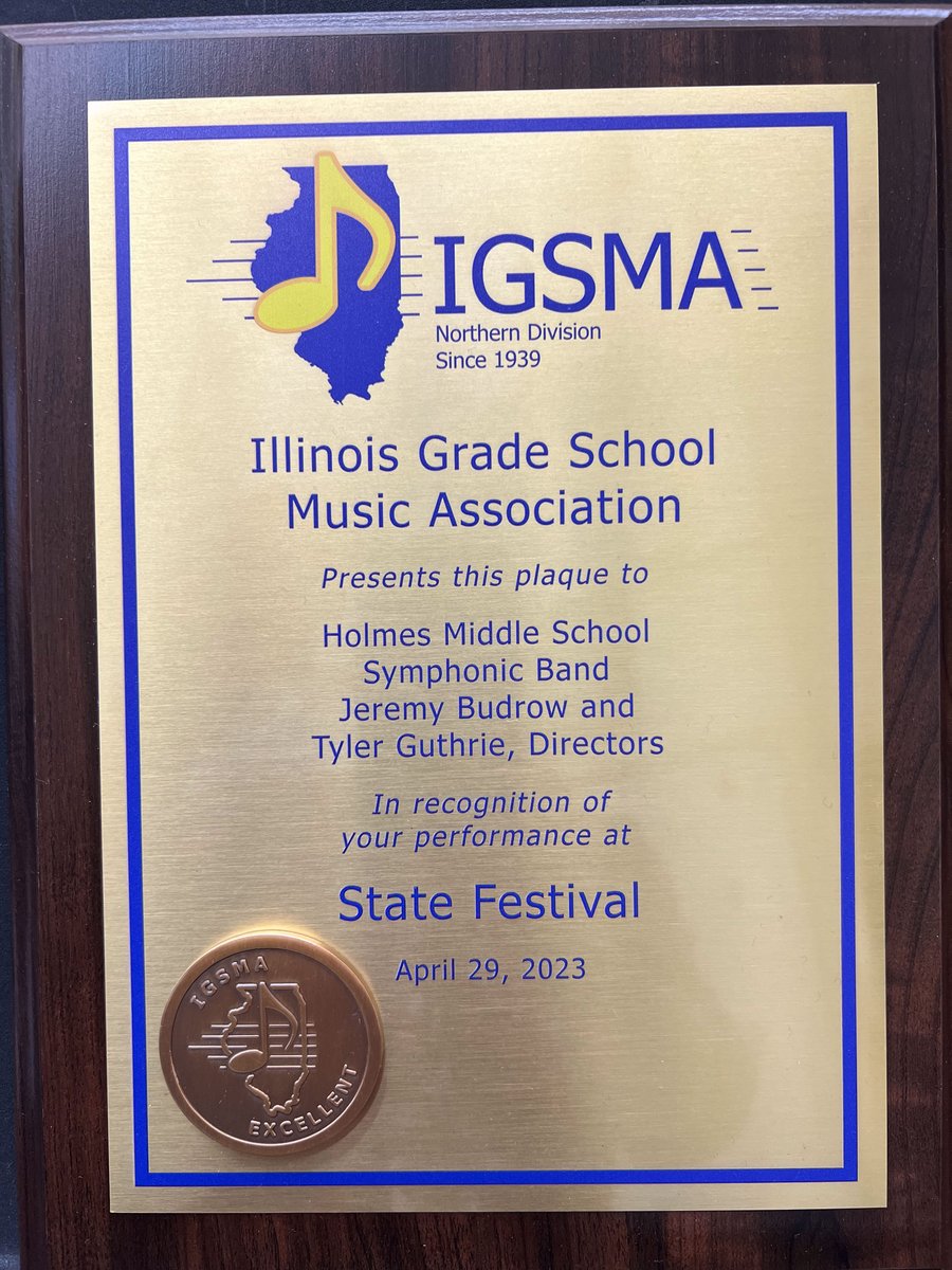Congratulations to our Holmes Middle School Symphonic Band, which received an “excellent” rating from its performance at the Illinois Grade School Music Association’s Northern Division State Festival last weekend. #21Learns