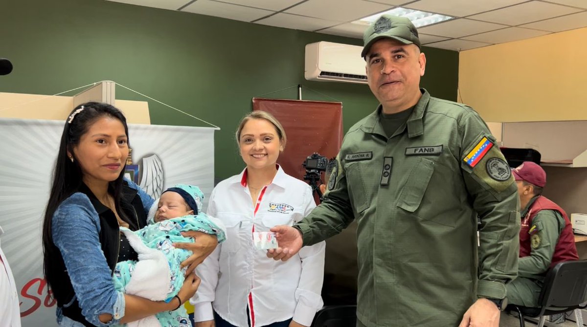 IPSFAespatria's tweet image. 🎉 ¡Primer carnet emitido por nuestra Sucursal Merida 🪪!
Un nuevo integrante de la familia militar fue afiliado al sistema de seguridad social de la FANB.
#IPSFA #FANB #MERIDA