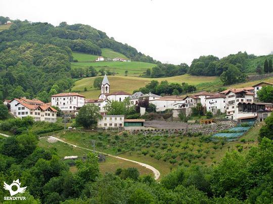 Etapa 1b Variante de Valcarlos ow.ly/7zha50O57B5 Una buena alternativa durante todo el año!!