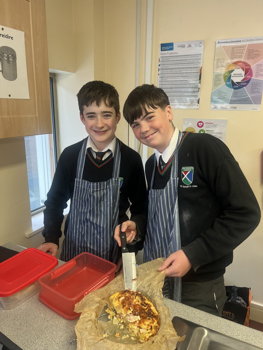 k_aoise's tweet photo. Seachtain gnóthach ag fiosrú táirgí déiríochta le Bl.2 🧑🏼‍🍳👨🏻‍🍳🧀🥛@GCLuimnigh https://t.co/XZVXta4p5A
