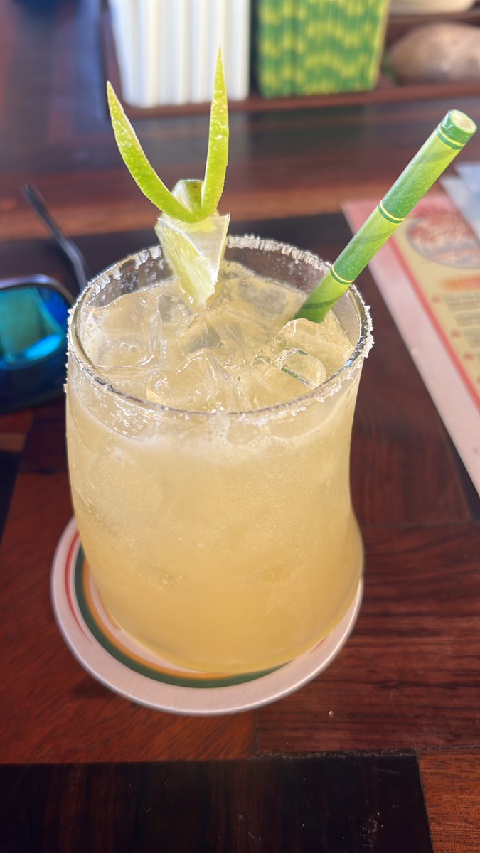 PubGrubz's tweet photo. Margarita Friday 
#margarita #Friday #lime #drink #CincoDeMayo #CincodeMayo2023 #weekend #food #foodie #foodporn #foodphotography #foodblog #foodblogger #drinkporn https://t.co/2XQB464aYl