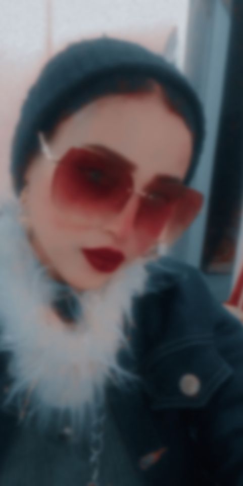 " قُلوبُنا بسيطةٌ جداً،
 لو زارتها الفرحةُ تَنسَى كلَّ لحظةٍ ذَاقَت فِيها الألَم "✨🤍❤