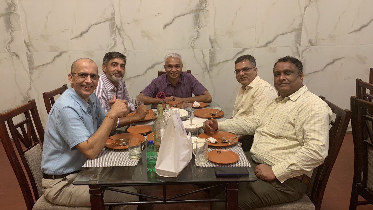 chirunningindia's tweet photo. Well spent yesterday evening with new chi walkers at #BrightView Apartments #Hyderabad and old but young Coursemates #RSAOMIClub @sapangore11 😊 https://t.co/t4YBj7zSv4
