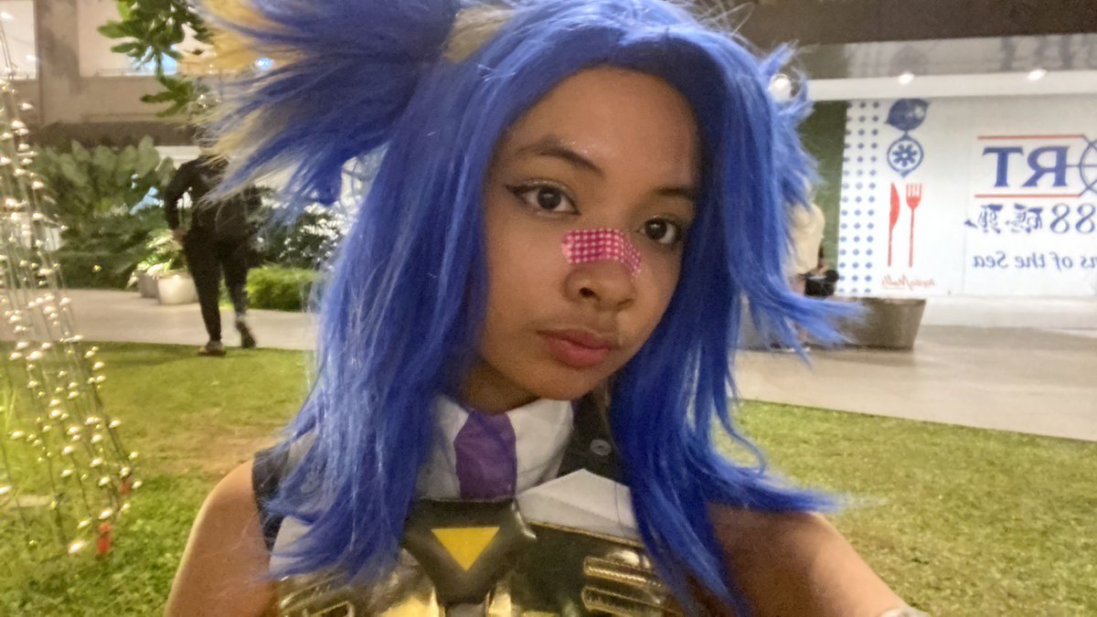 artilatto's tweet photo. if anyones going to conquest i'll be going on saturday cosplaying as neon!!  see u guys there or sumn idk lol https://t.co/IIiPaSKWBM