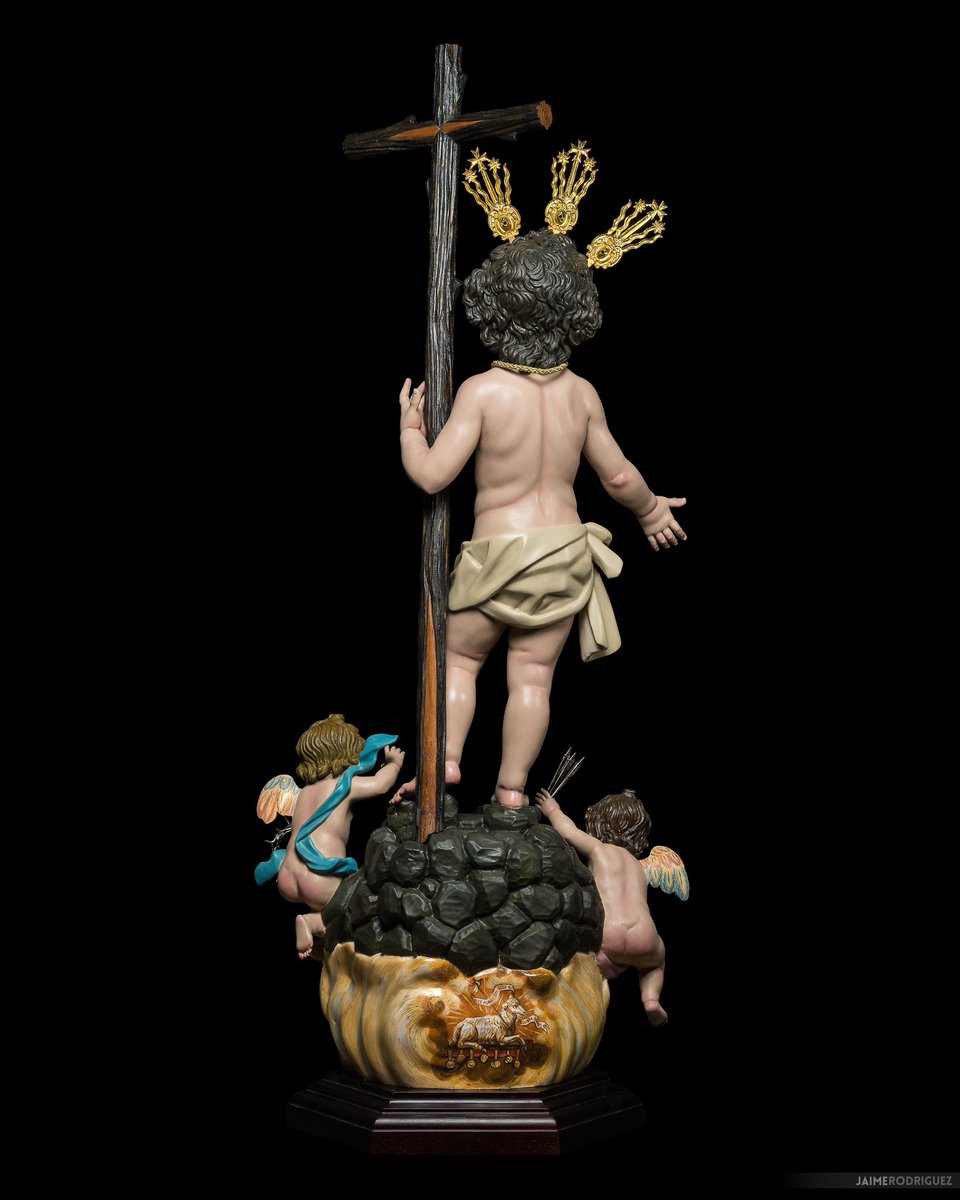 Comparto con todos vosotros las fotografías de la nueva imagen de Jesús Divino Redentor, titular de la Cofradía Penitencial de la Sagrada Pasión de Cristo de Valladolid.