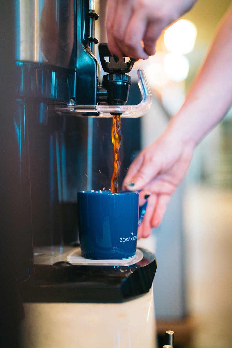 zokacoffee's tweet photo. If you need us we will be here all day. #seattlespring 😭 https://t.co/l4PAydLWCt