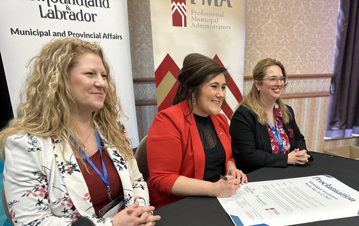 PMANL709's tweet photo. PMA Vice-President @myrnagh Myrna Goosney signs the official proclamation to declare Municipal Awareness Week - May 8-12. Hats off to all municipal staff and elected officials for working to make our communities great! #NLPoli #NLMuni #CdnMuni #MunicipalAwareness https://t.co/LfJSYjRUkT