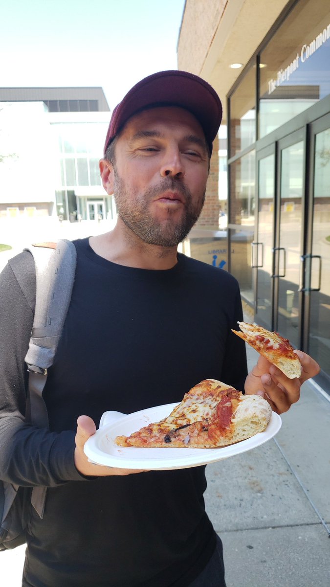 Thank you <a href="/BernieSanders/">Bernie Sanders</a> for buying pizza for our members during our bargaining session today!

It might be hard to stomach the what HR is saying at the table, but this pizza goes down easy.

🍕🍕😅🍕🍕🤤🍕🍕😎🍕🍕

Solidarity &amp; pizza!