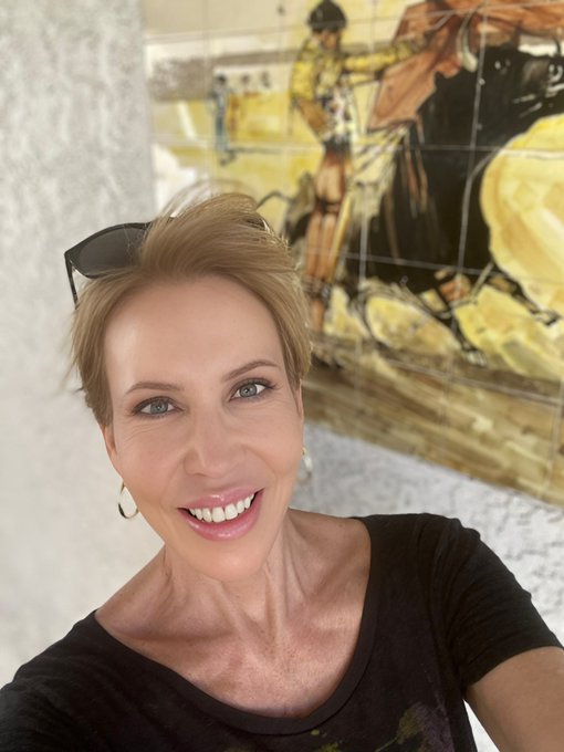 Happy #CincoDeMayo !Have a beautiful and victorious day! Xoxo💋 #picoftheday #Friday #FridayFeeling #onlyfans<a href="/tag/cincodemayo"class="tags">#CincoDeMayo</a><a href="/tag/picoftheday"class="tags"><span>#picoftheday</span></a><a href="/tag/friday"class="tags"><span>#friday</span></a><a href="/tag/fridayfeeling"class="tags"><span>#fridayfeeling</span></a><a href="/tag/onlyfans"class="tags"><span>#onlyfans</span></a>