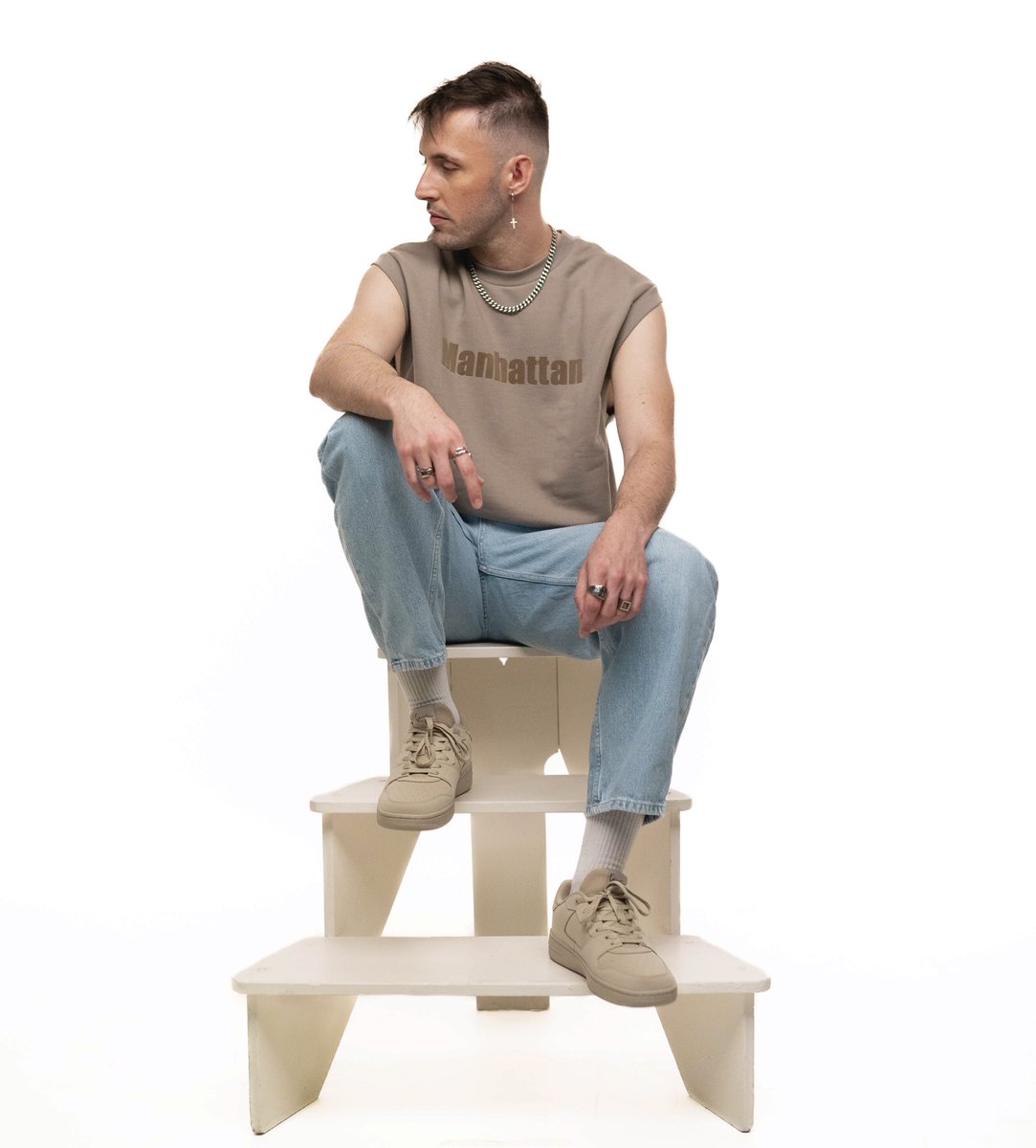 Manhattan. El 19 de mayo estrenamos videoclip!