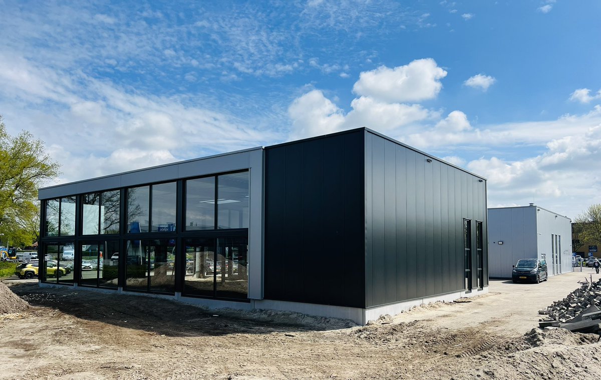 En doorrrrrr ….. 😉

Onze excuses voor de overlast en ruimtegebrek tijdens de nieuwbouw, maar we zijn weer een stapje verder. Nog even doorbijten en we kunnen jullie weer optimaal bedienen. Dank voor het begrip!

Fijn weekeinde allemaal!