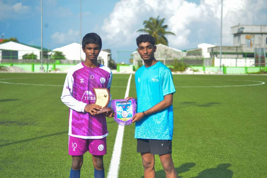 middlesc_dhidho's tweet photo. ⚽ Highlights from the Friendly Football Match held between Middle Sports Club and Ihavandhoo IMAGU
🏆 Full Time
Middle 🟣 4 - 4 🔵 Imagu
#MiddleSportsClub
#HaDhidhdhoo https://t.co/AMbMK2JTbQ