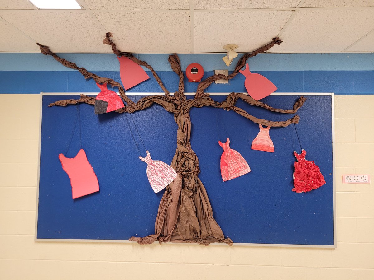 MStAmantTeach's tweet photo. Recognizing Red Dress Day. @ColdwaterPs  #MMIWG2S  @FNMI_SCDSB @KellyCoxEDU https://t.co/iEIPX24Cvf