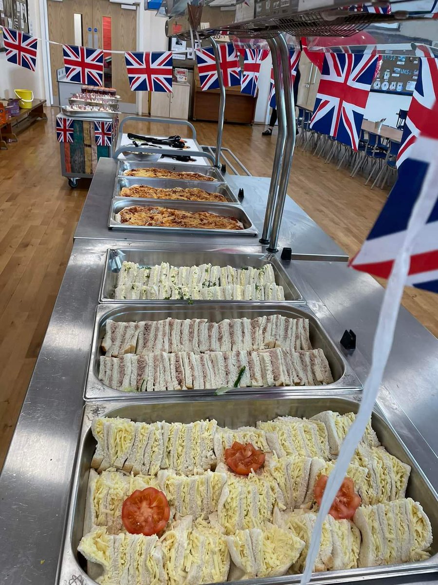 PindersPrimary's tweet photo. Thank you to our catering staff for creating a fantastic Coronation celebration lunch. #Birthplace #PPcommunity https://t.co/dKRoYLHBvk