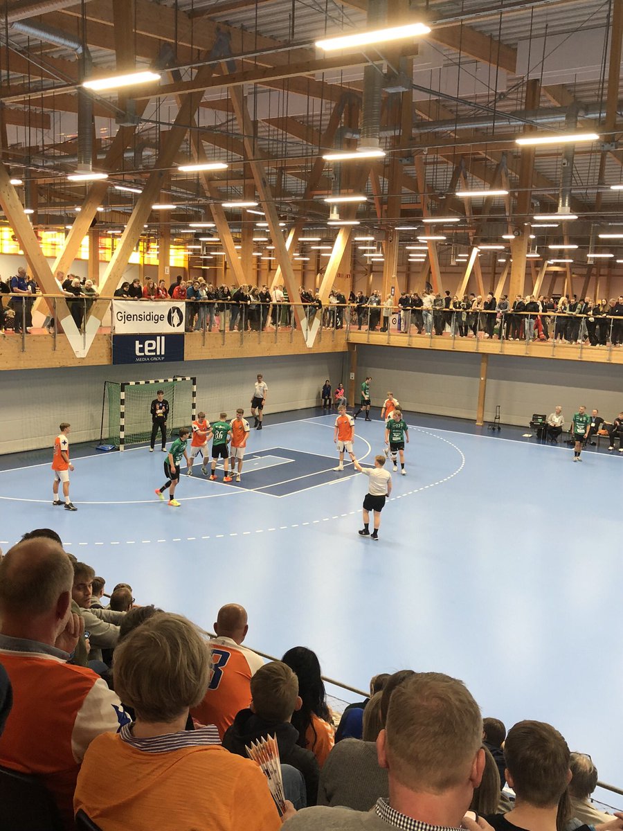 hogtolagt's tweet photo. USM/steg 5 i Uppsala - heja @IFKKristianstad P18 o 16 #usmhandboll #gjensidigeUSM #uppsala https://t.co/ZWFCEchaoT