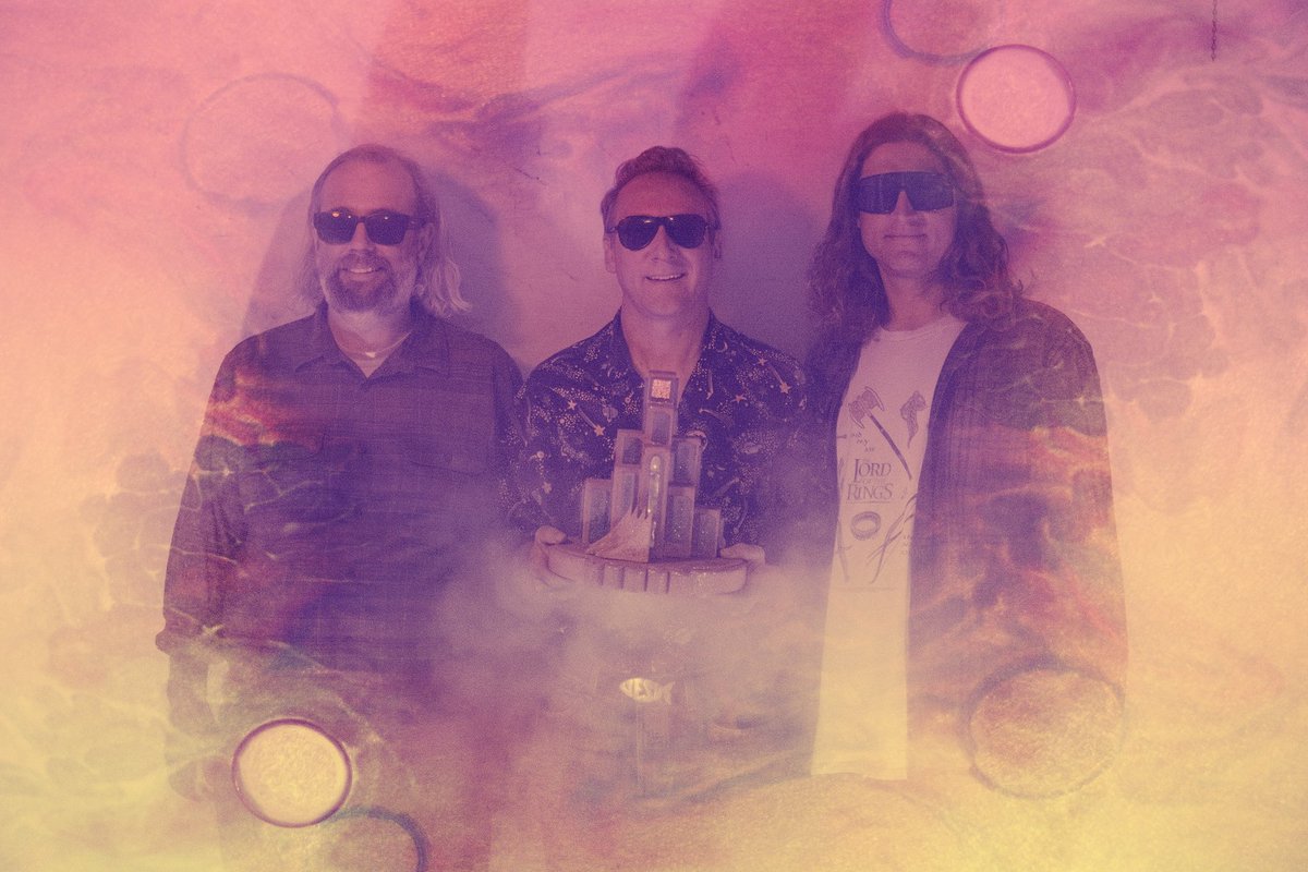 Hey all, it’s Bandcamp Friday and by now you probably know there’s a new <a href="/Mammatusband/">Mammatus</a> mega slab headed down the pipe~ if you’ve been poised to pounce on this piece today is a great day to do it 💥🦅

Grip it and rip it: mammatus.bandcamp.com/album/expandin…