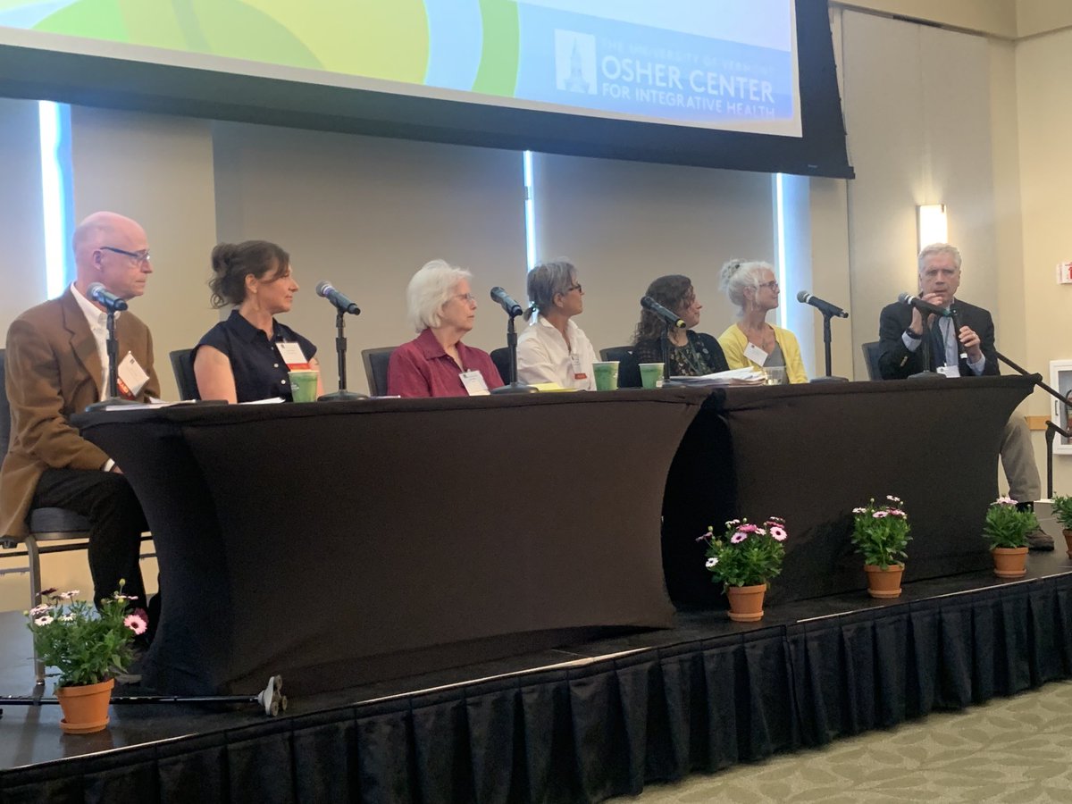 UVMPattyPrelock's tweet photo. So proud of our Comprehensive Pain Program ⁦@uvmvermont⁩ ⁦@uvmIntHealth⁩ ⁦@UVMMedCenter⁩ who featured their care for patients at #integrativepain23 https://t.co/VVkfJlovs6