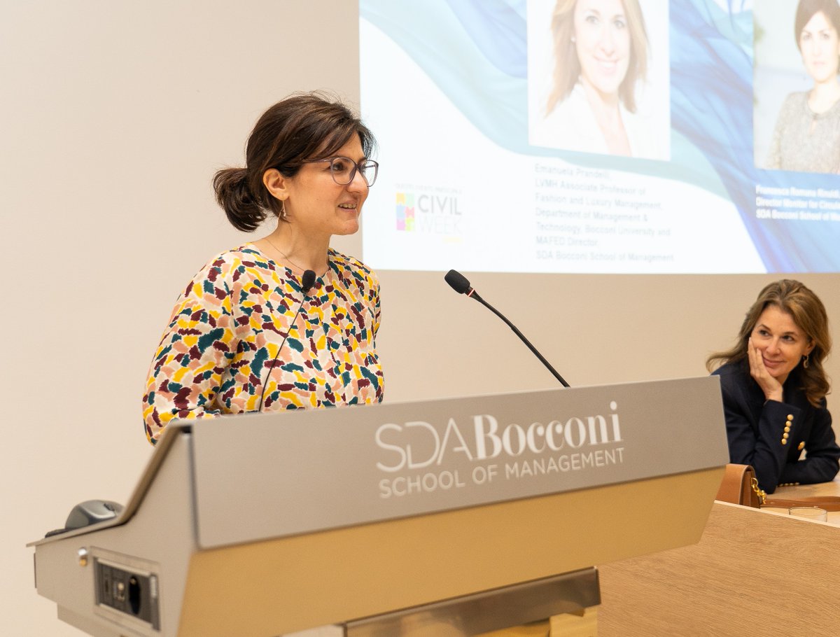 sdabocconi's tweet photo. Sustainability in #fashion speaks the language of Gen Y and Z language at the latest event for the #MonitorforCircularFashion from #Sustainability Lab which more than 150 students from UniversitàBocconi and #MAFED attended. Read the news: https://t.co/GrQqbWusTV #CivilWeek https://t.co/9OHRZDht9m
