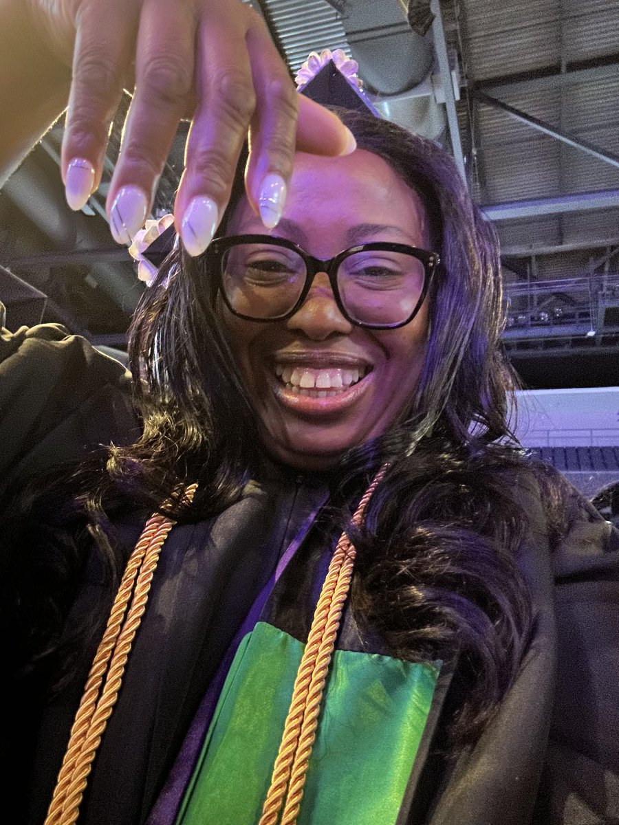 DrEdwards_K's tweet photo. Congratulations sis! You did it! #GCU2023 https://t.co/MaLN96J3fZ