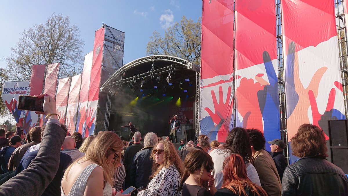 69steenbok's tweet photo. #bpop#gotha genieten 😍 https://t.co/nDtvZoxFGs